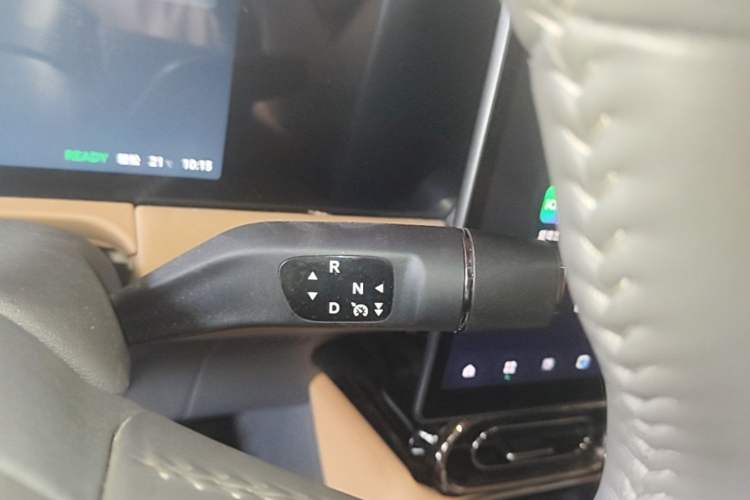 Used Leapmotor C01 2024 Pure Electric 525 Luxury Edition Gear Lever