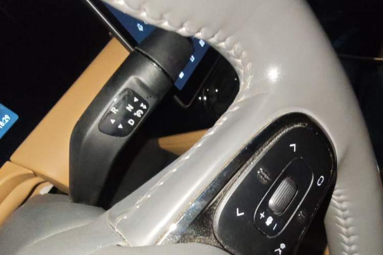 Used Leapmotor C01 2024 Range-Extended 316 Deluxe Edition Gear Lever