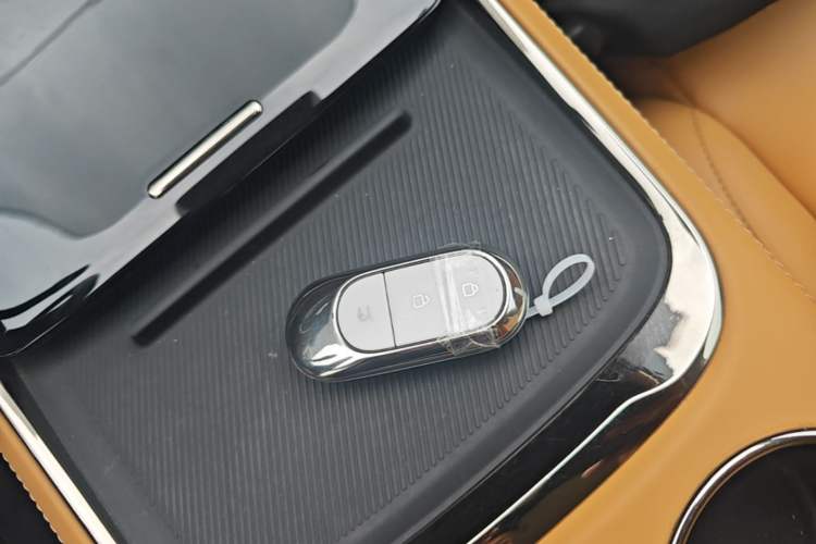 Used Leapmotor C01 2024 Range-Extended 316 Deluxe Edition Interior 1