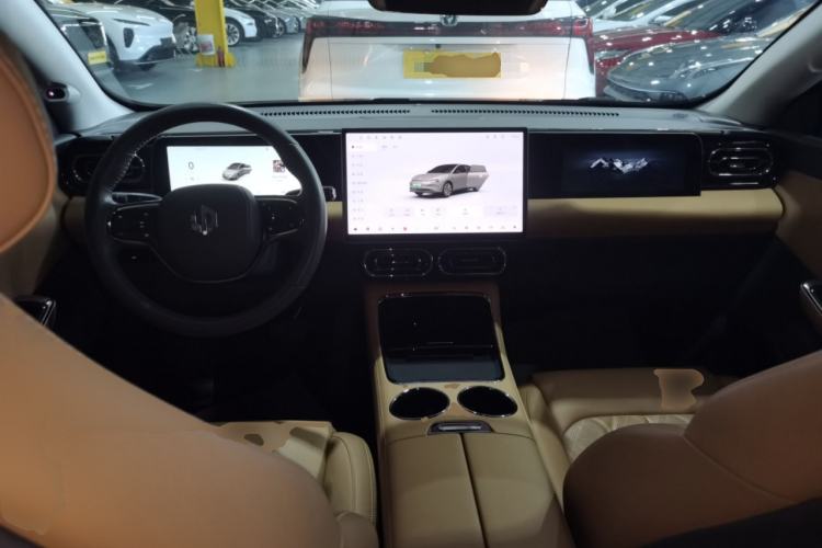 Used Leapmotor C01 2024 Pure Electric 525 Luxury Edition Interior 2