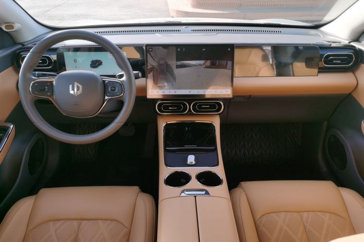 Used Leapmotor C01 2024 Range-Extended 316 Deluxe Edition Interior 2