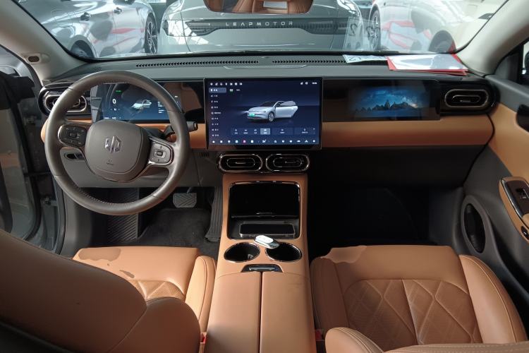 Used Leapmotor C01 2024 Pure Electric 525 Luxury Edition Interior 2