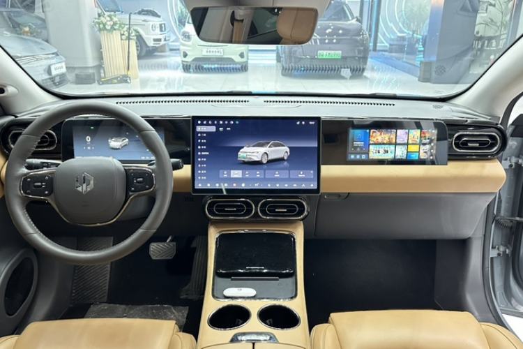 Used Leapmotor C01 2024 Range-Extended 316 Deluxe Edition Interior 3