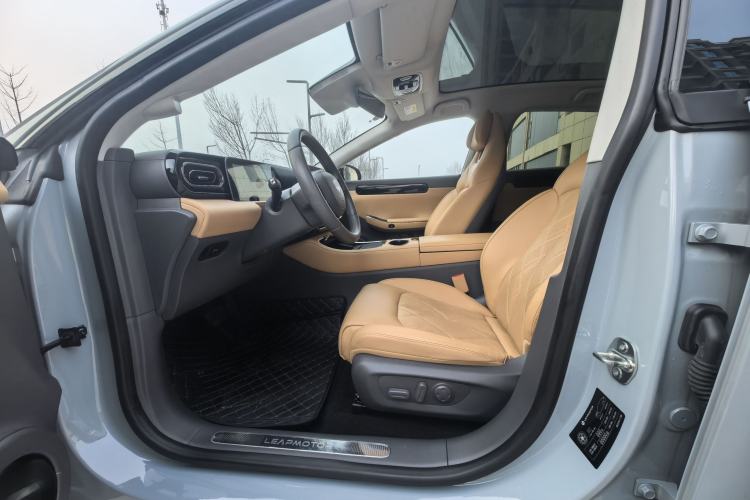 Used Leapmotor C01 2024 Pure Electric 525 Luxury Edition Interior 3