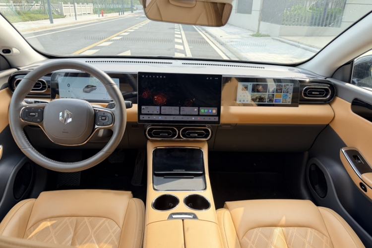 Used Leapmotor C01 2024 Range-Extended 316 Deluxe Edition Interior 3