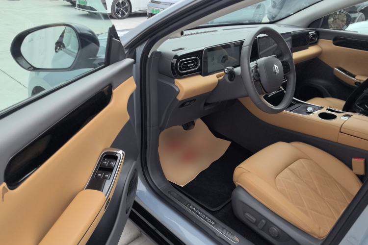 Used Leapmotor C01 2024 Pure Electric 525 Luxury Edition Interior 3