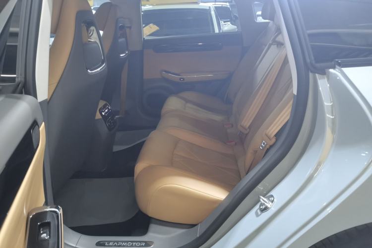 Used Leapmotor C01 2024 Pure Electric 525 Luxury Edition Interior 4