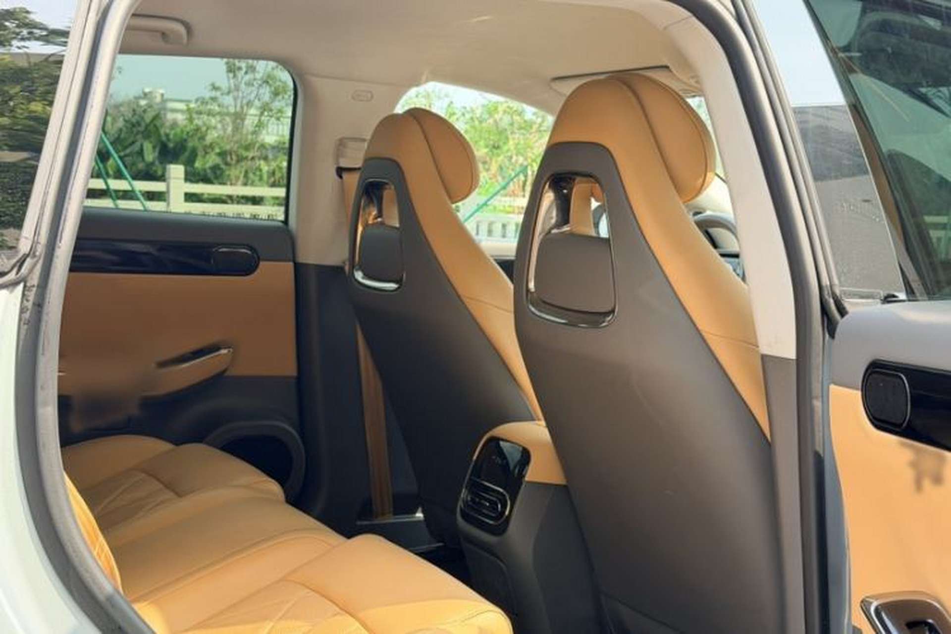 Used Leapmotor C01 2024 Range-Extended 316 Deluxe Edition Interior 4