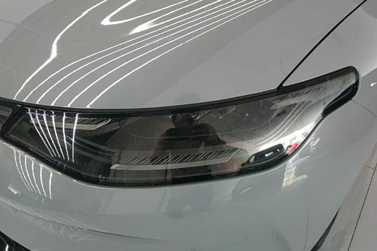 Used Leapmotor C01 2024 Pure Electric 525 Luxury Edition Left Front Headlight