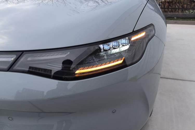 Used Leapmotor C01 2024 Pure Electric 525 Luxury Edition Left Front Headlight