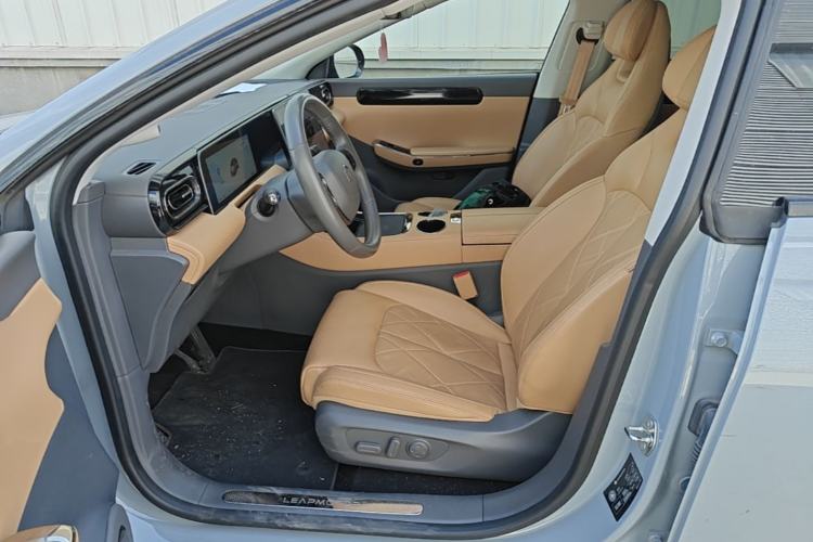 Used Leapmotor C01 2024 Pure Electric 525 Luxury Edition Left Front Seat