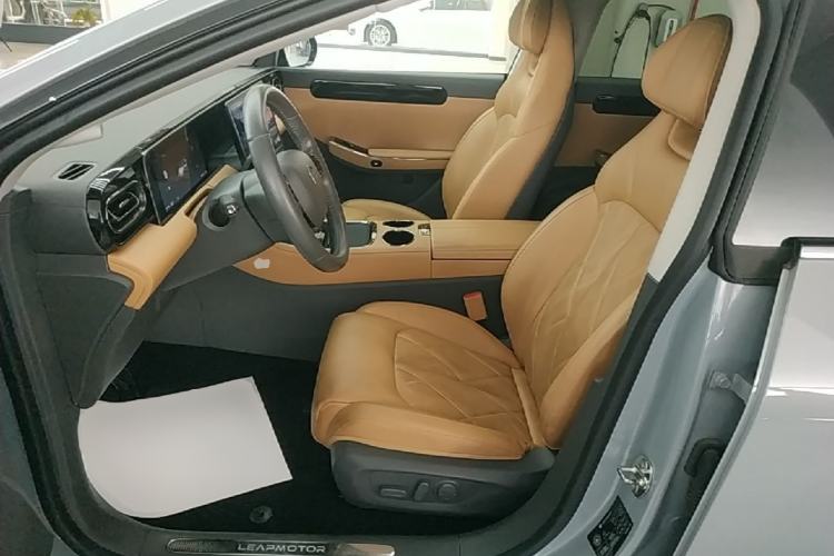 Used Leapmotor C01 2024 Pure Electric 525 Luxury Edition Left Front Seat