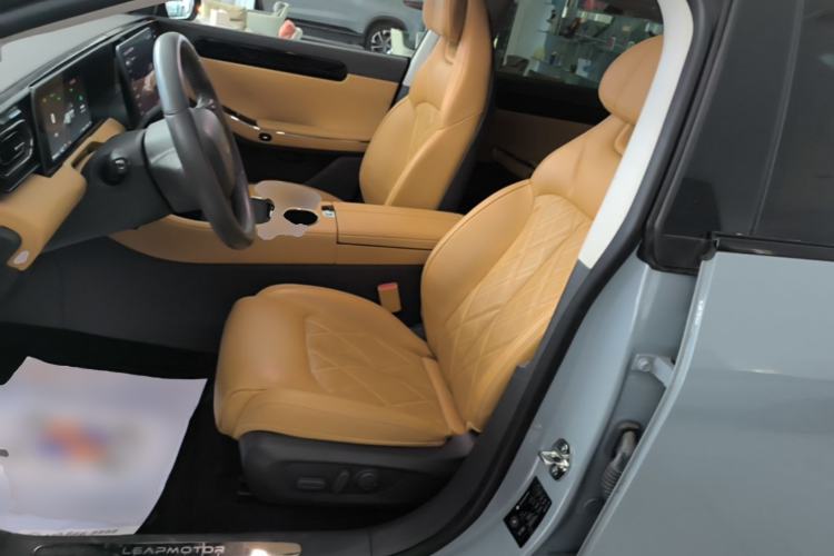 Used Leapmotor C01 2024 Range-Extended 316 Deluxe Edition Left Front Seat