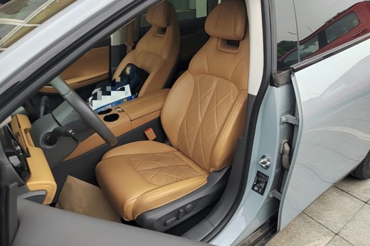 Used Leapmotor C01 2024 Range-Extended 316 Deluxe Edition Left Front Seat