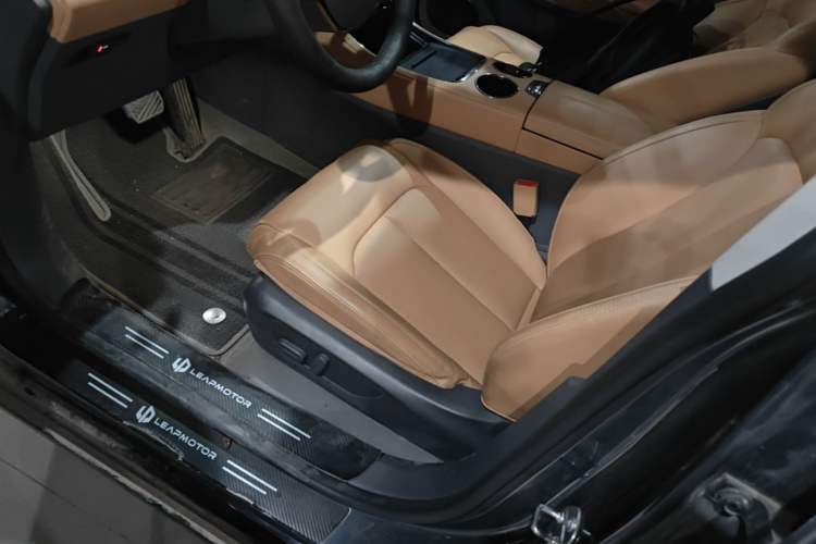 Used Leapmotor C01 2024 Pure Electric 525 Luxury Edition Left Front Seat