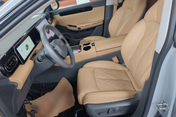 Used Leapmotor C01 2024 Range-Extended 316 Deluxe Edition Left Front Seat
