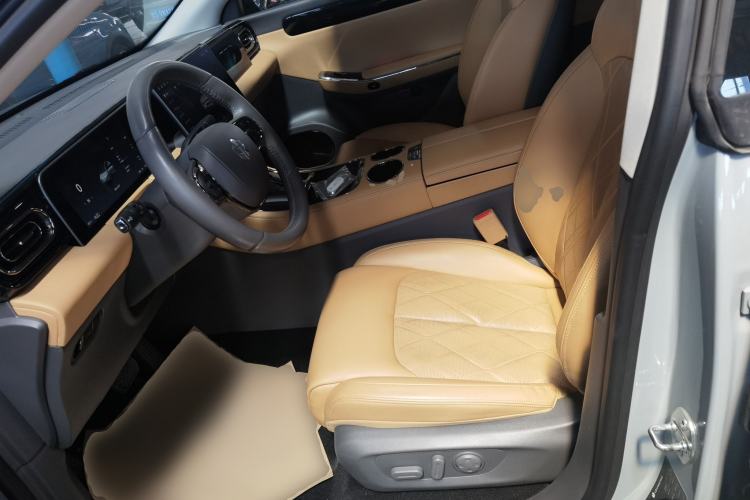Used Leapmotor C01 2024 Pure Electric 525 Luxury Edition Left Front Seat