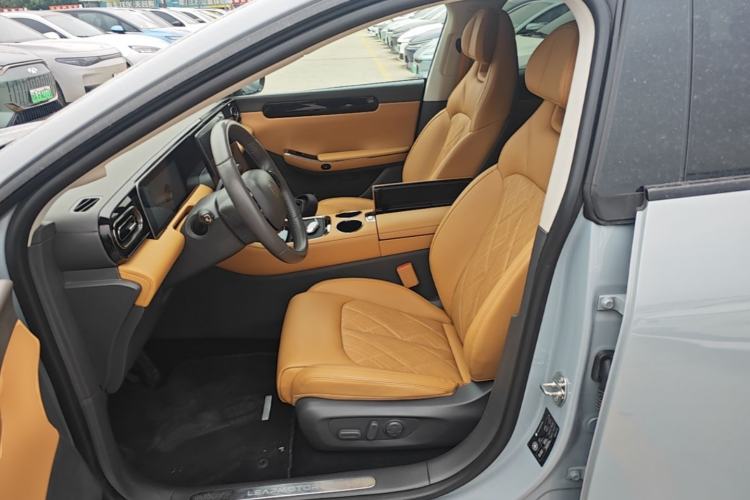 Used Leapmotor C01 2024 Range-Extended 316 Deluxe Edition Left Front Seat