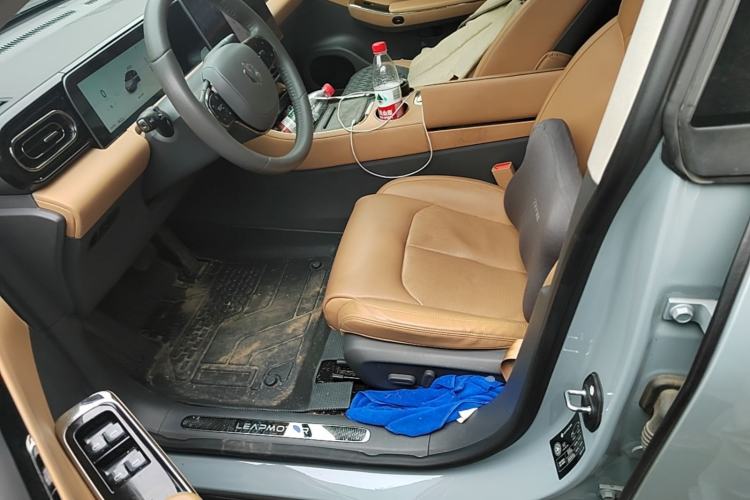 Used Leapmotor C01 2024 All-Electric 625 Deluxe Edition Left Front Seat