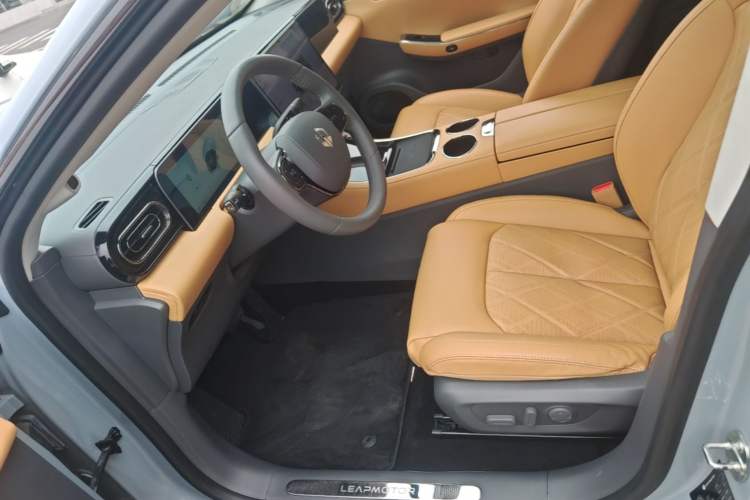 Used Leapmotor C01 2024 Pure Electric 525 Luxury Edition Left Front Seat
