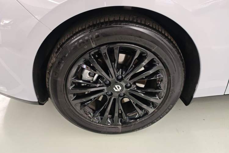 Used Leapmotor C01 2024 Range-Extended 216 Comfort Edition Left Front Wheel Hub