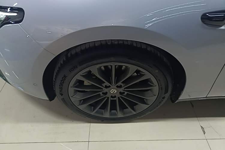 Used Leapmotor C01 2024 Range-Extended 216 Luxury Edition Left Front Wheel Hub