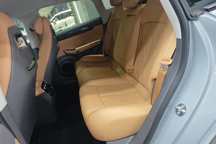 Used Leapmotor C01 2024 Range-Extended 316 Deluxe Edition Left Rear Seat