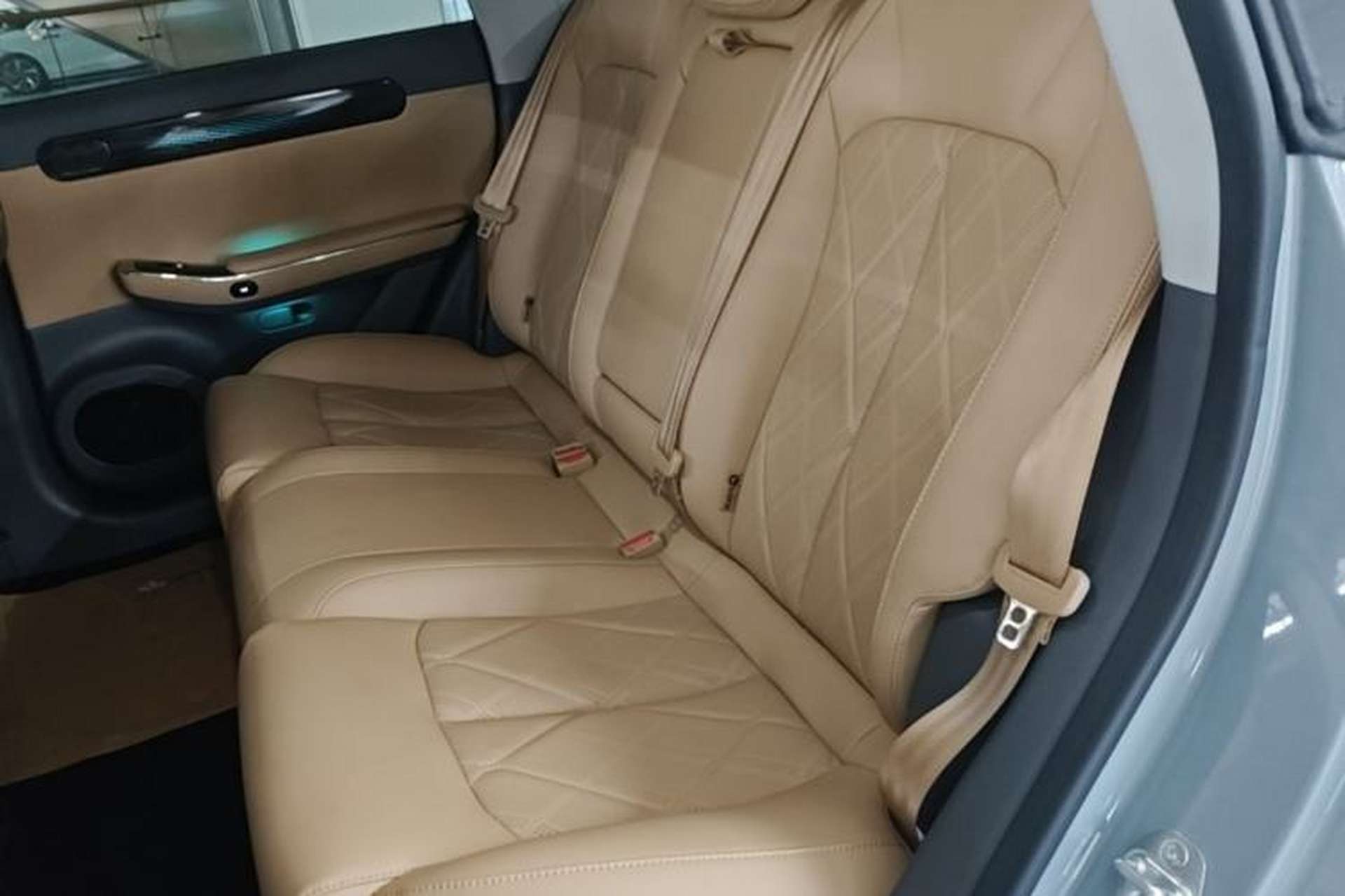 Used Leapmotor C01 2024 Range-Extended 316 Deluxe Edition Left Rear Seat
