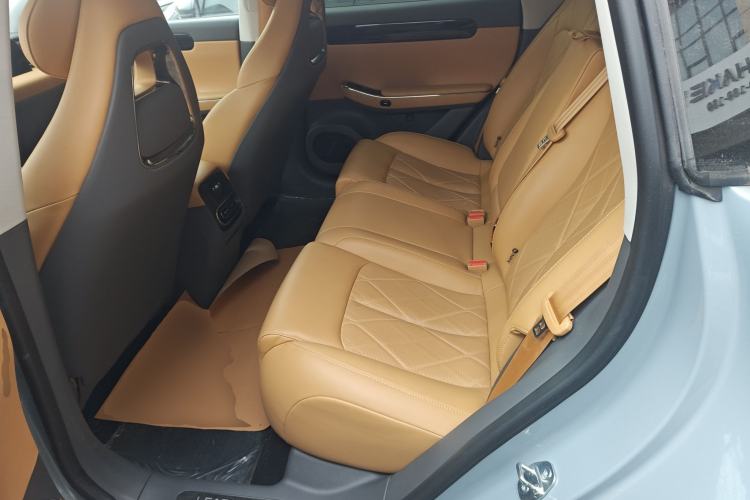 Used Leapmotor C01 2024 Range-Extended 316 Deluxe Edition Left Rear Seat
