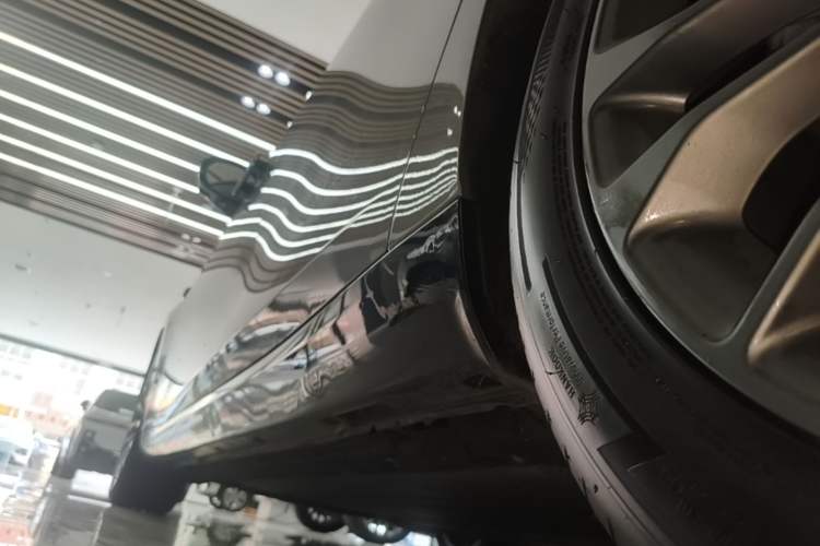 Used Leapmotor C01 2024 Pure Electric 525 Luxury Edition Left Side Sill