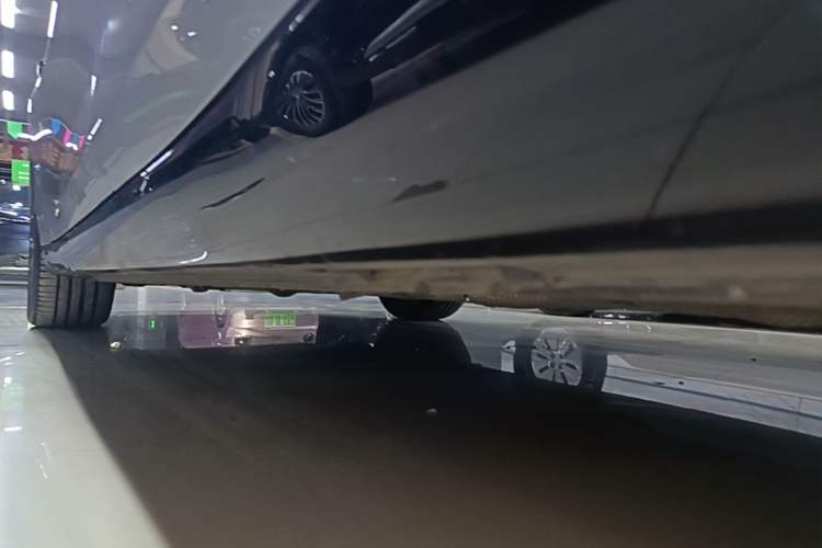 Used Leapmotor C01 2024 Range-Extended 216 Luxury Edition Left Side Sill