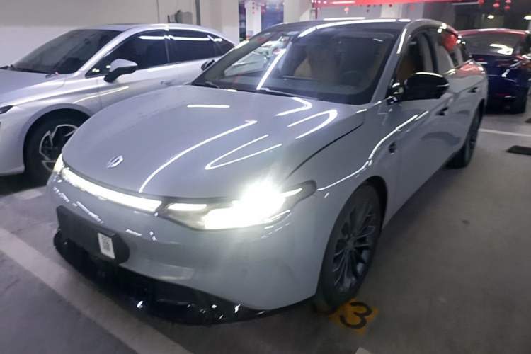 Gebrauchter Leapmotor C01 2024 Pure Electric 525 Luxury Edition Guazi used car, China used car export, Used car for sale, Used  cars, Cheapest cars for sale