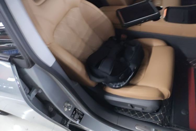 Used Leapmotor C01 2024 Range-Extended 316 Deluxe Edition Right Front Seat