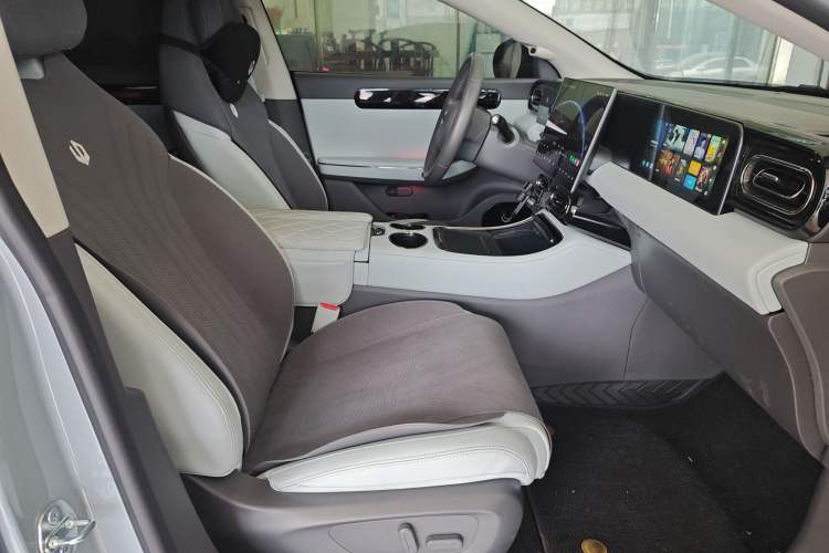 Used Leapmotor C01 2024 Pure Electric 525 Luxury Edition Right Front Seat