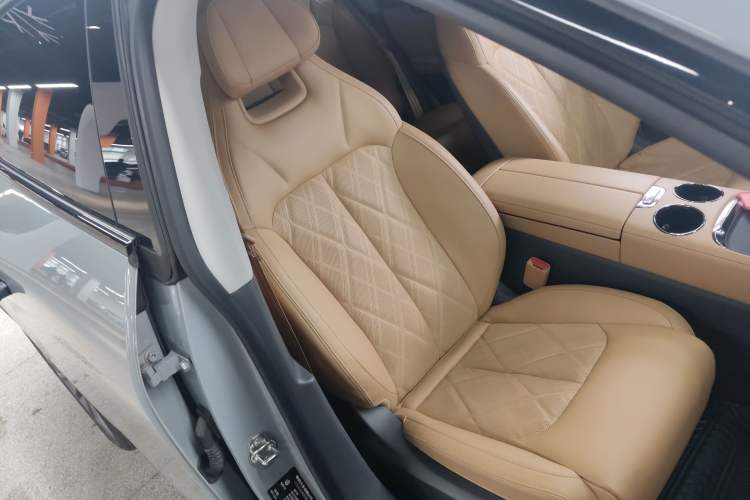 Used Leapmotor C01 2024 Range-Extended 316 Deluxe Edition Right Front Seat