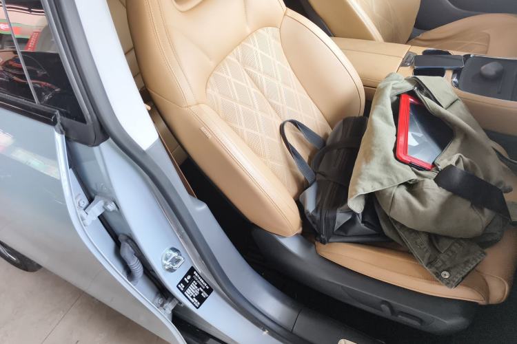 Used Leapmotor C01 2024 Range-Extended 316 Deluxe Edition Right Front Seat