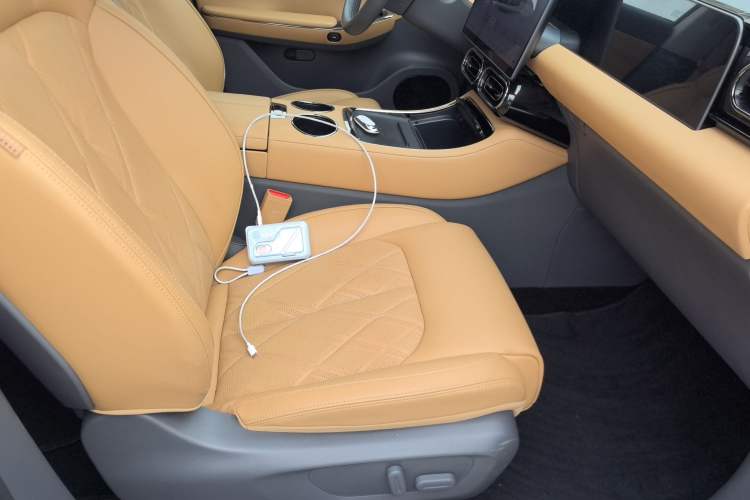 Used Leapmotor C01 2024 Pure Electric 525 Luxury Edition Right Front Seat