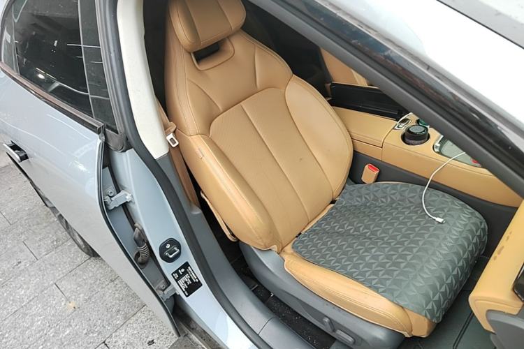 Used Leapmotor C01 2024 All-Electric 625 Deluxe Edition Right Front Seat