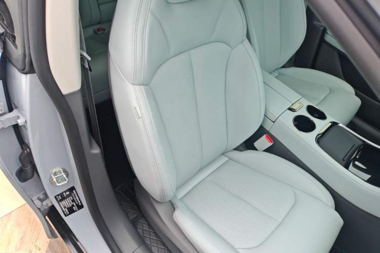 Used Leapmotor C01 2024 Range-Extended 216 Luxury Edition Right Front Seat