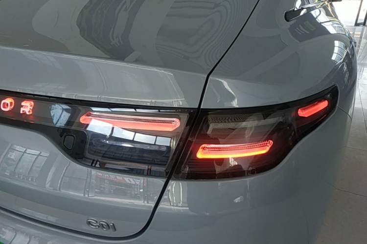 Used Leapmotor C01 2024 Range-Extended 316 Deluxe Edition Right Rear Taillight
