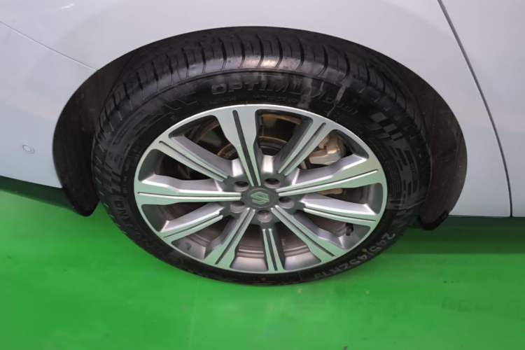 Used Leapmotor C01 2024 All-Electric 625 Deluxe Edition Right Rear Wheel Hub