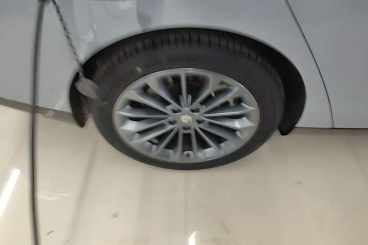 Used Leapmotor C01 2024 Range-Extended 316 Deluxe Edition Right Rear Wheel Hub