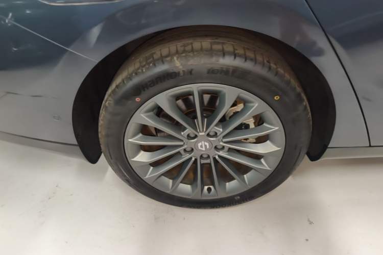 Used Leapmotor C01 2024 Range-Extended 316 Deluxe Edition Right Rear Wheel Hub