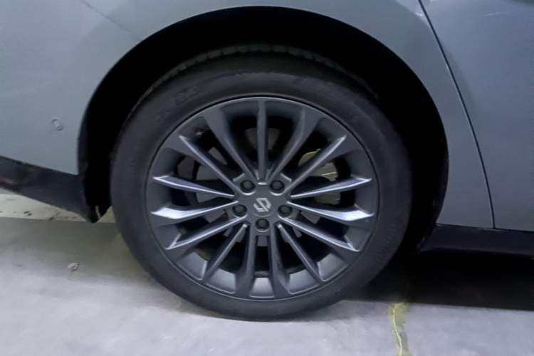 Used Leapmotor C01 2024 Pure Electric 525 Luxury Edition Right Rear Wheel Hub