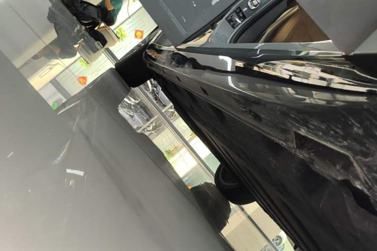 Used Leapmotor C01 2024 Range-Extended 316 Deluxe Edition Right Side Sill
