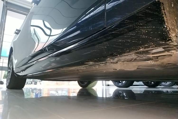Used Leapmotor C01 2024 Pure Electric 525 Luxury Edition Right Side Sill