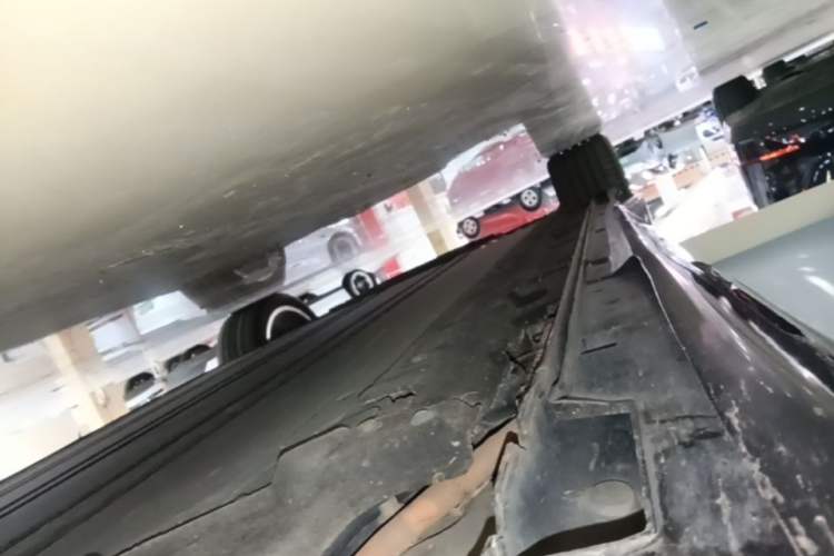 Used Leapmotor C01 2024 Pure Electric 525 Luxury Edition Right Side Sill