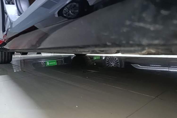 Used Leapmotor C01 2024 Range-Extended 216 Luxury Edition Right Side Sill