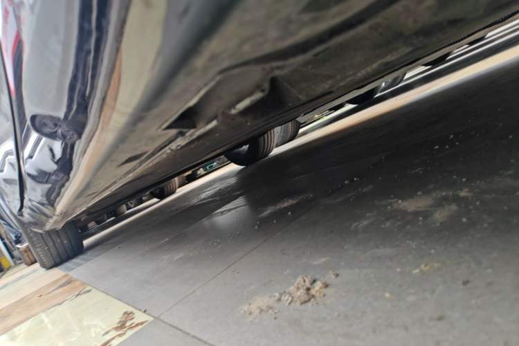 Used Leapmotor C01 2024 Range-Extended 216 Luxury Edition Right Side Sill