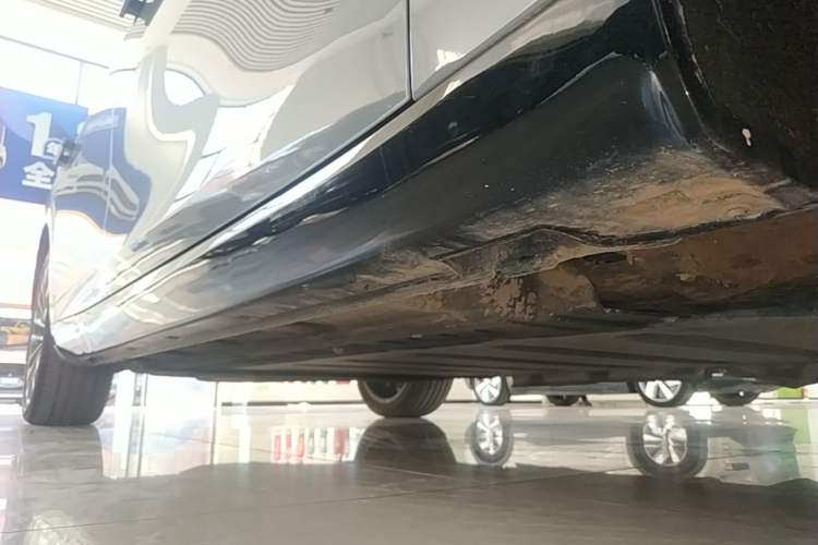 Used Leapmotor C01 2024 Range-Extended 316 Deluxe Edition Right Side Sill